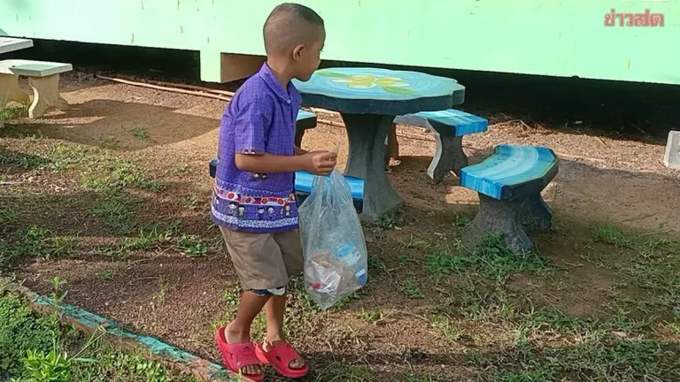 Grateful 10-Year-Old Collects Trash to Help Elderly Grandfather