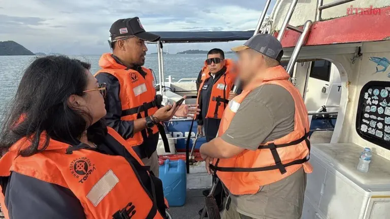 Russian Tour Guide Arrested at Sea in Phang Nga Bay for Illegally Operating Tours and Stealing Thai Livelihoods