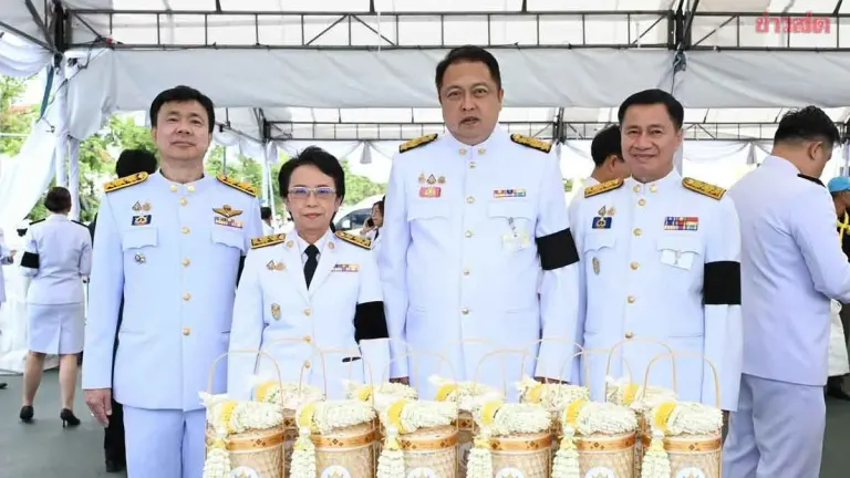 Environment Minister Leads Royal Birthday Merit-Making Ceremony