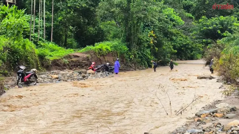 Eight Teachers Battle Flooded Rivers in 48-Km Trek Home