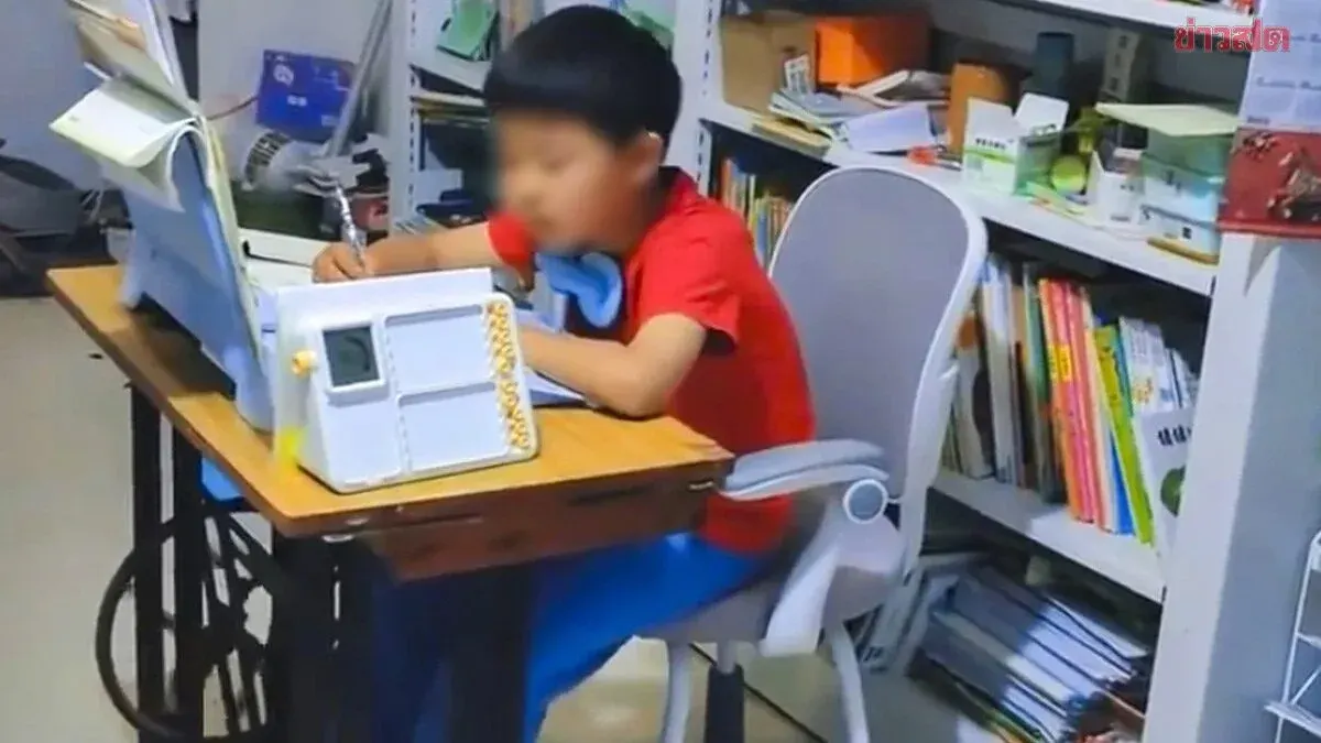 Creative Parenting: Chinese Mother Has Son Pedal a Sewing Machine While Doing Homework to Boost Focus and Reduce Fidgeting
