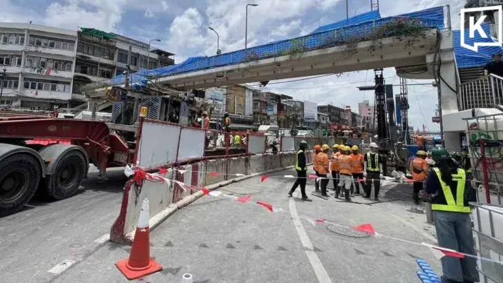 Bangkok Closes Roads After MRT Tunnel Water Leak