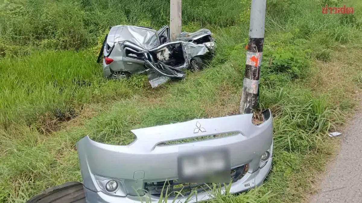Teen Dies After High-Speed Crash into Power Pole