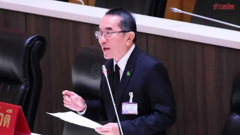 Lawmaker Attacks Government's 155-Billion-Baht Disaster Insurance Plan