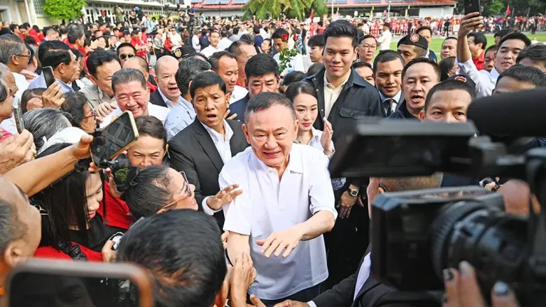 No Clear Winner Yet – Thaksin and Pheu Thai: Getting Closer or Staying Apart?