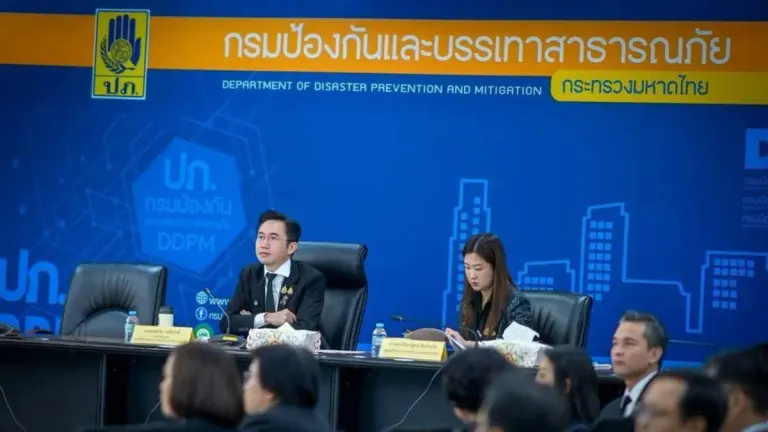 Thailand Launches 24-Hour Crisis Response for Northern Floods and Drought
