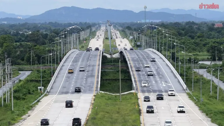 Thailand Opens Free M6 Motorway to Bypass Flood Areas