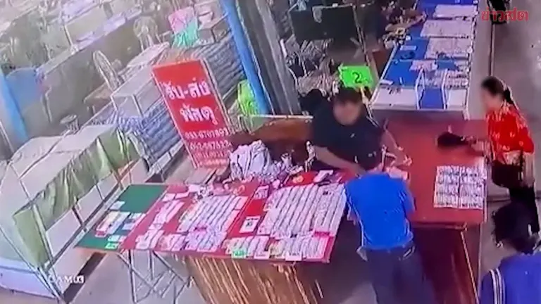 Lottery Vendor Files Complaint After Overpaying Couple by 50,000 Baht