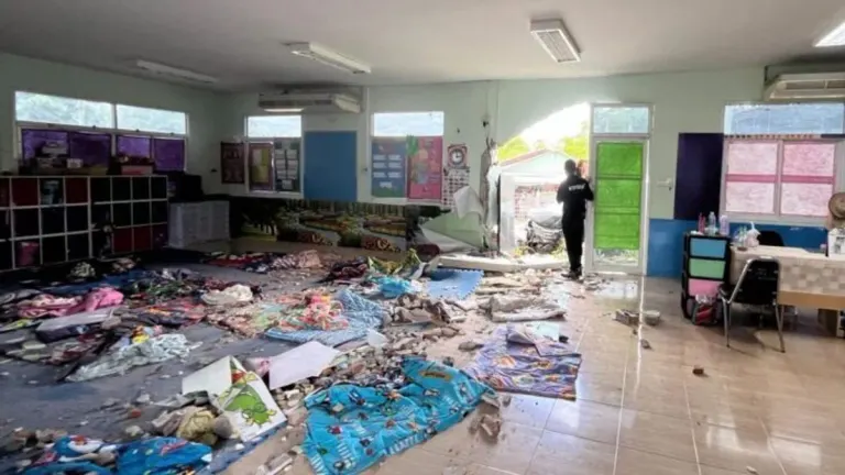 Car Crashes Into Childcare Center in Kanchanaburi, 10 Injured