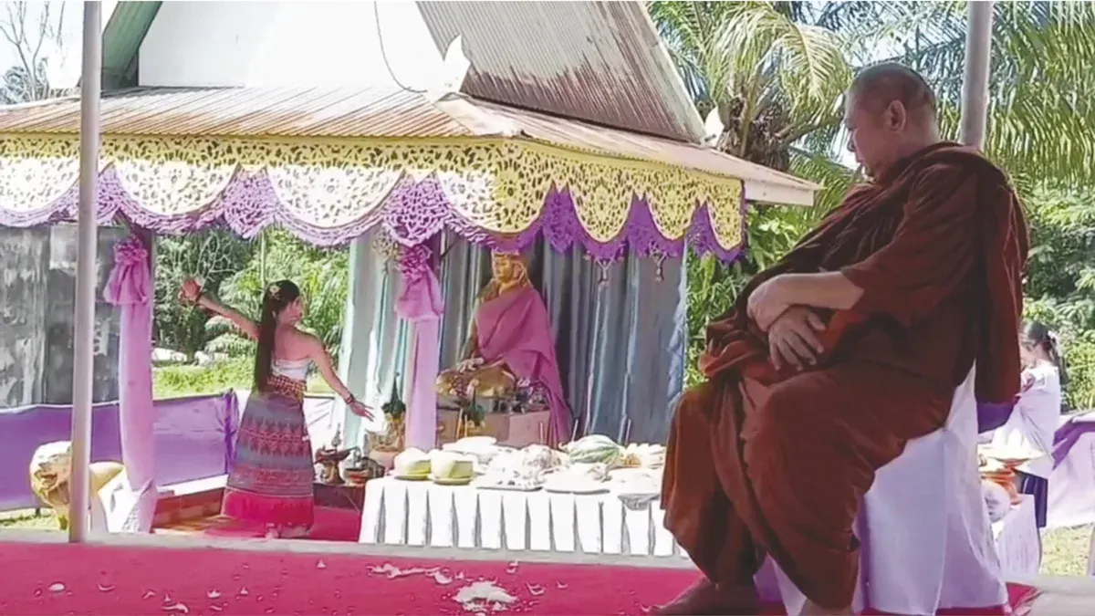 Mysterious Spirit Shrine Draws Hundreds to Ta Sae Village Ritual