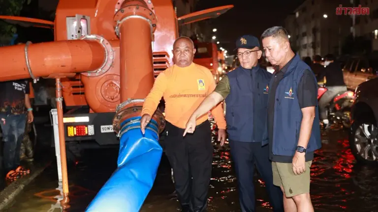 Defence Minister Visits Flood-Hit Sai Mai, Pledges Daily Aid