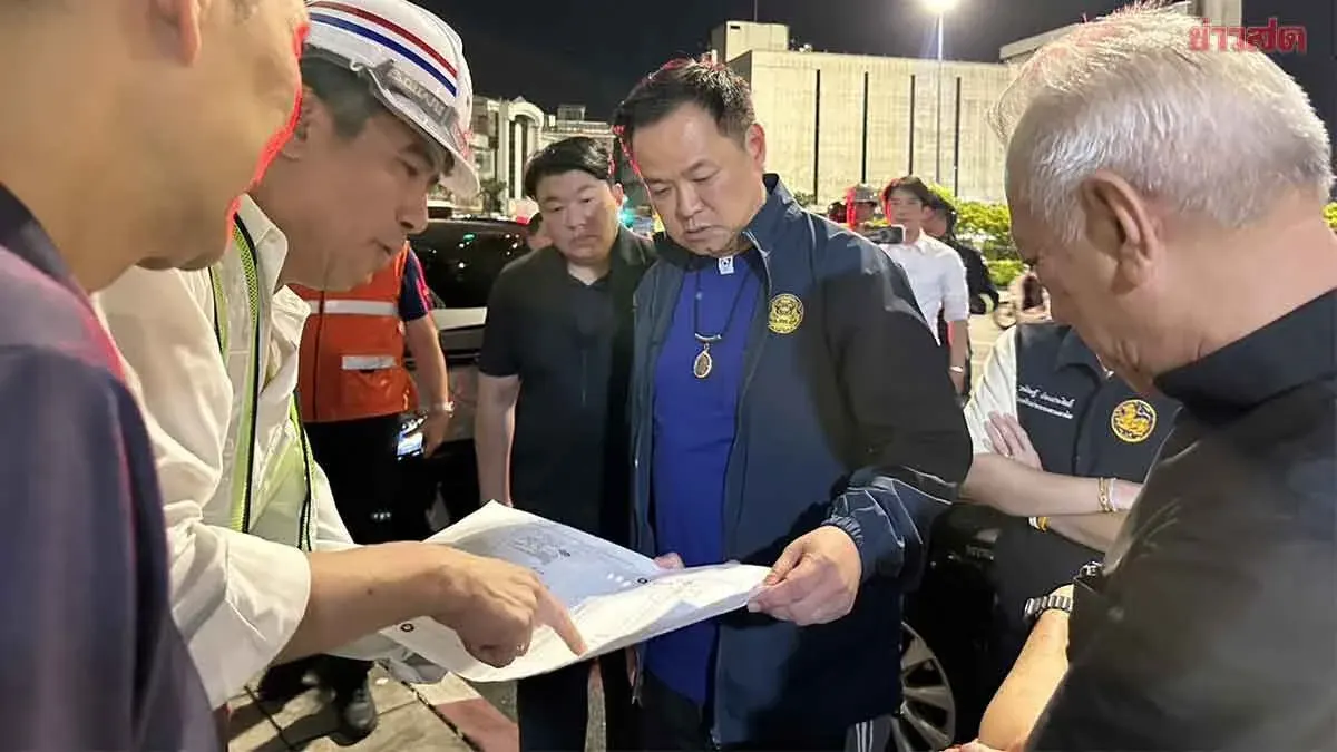 Prime Minister Inspects MRT Tunnel Water Leak, Fears Road Collapse Repeat