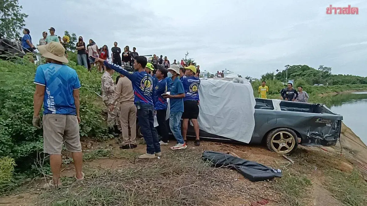 Two Dead After Pickup Truck Plunges Into Canal in Ratchaburi
