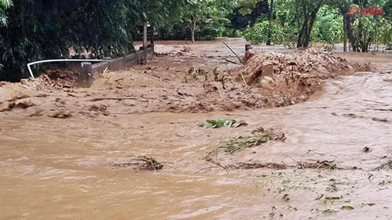 Geological Survey Warns 15 Provinces of Landslides and Flash Floods