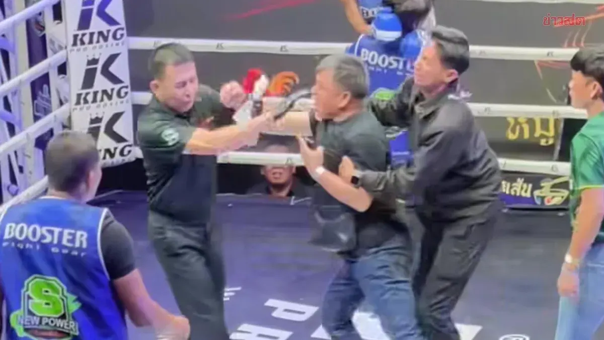 Boxing trainer attacks referee after dispute over fight decision – indefinite stadium ban issued
