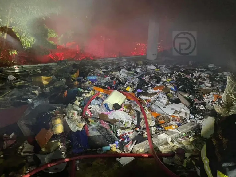 Fire Destroys Abandoned Building in Chalong