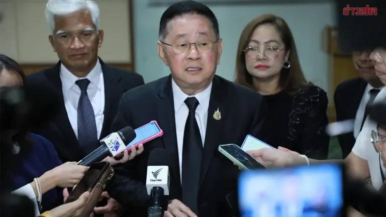 Education Ministry Orders Review of 475 Consultants Hired for Digital Learning Platform
