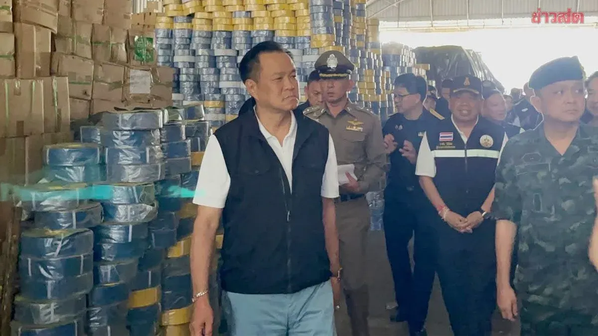 PM Cancels Freedom Beach Inspection, Rushes to Ranong to Check 50 Million Baht Smuggled Goods Warehouse
