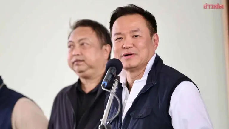 Anutin Adamant: Won't Allow Foreigners to Steal Thai Jobs or Seize Public Land - Cracking Down on Beach Order