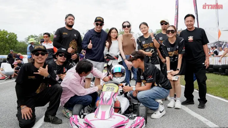 Young Siblings 'Ferrari' and 'McLaren' Make Racing Debut