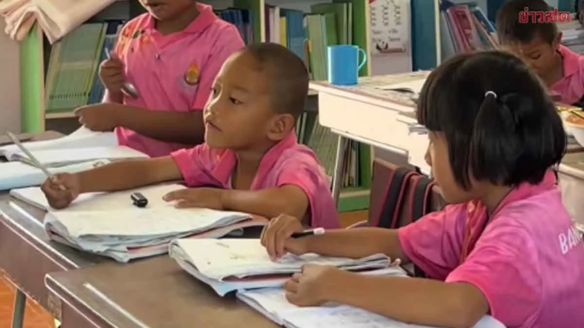 First-grader's Viral Singing Performance Delights Social Media
