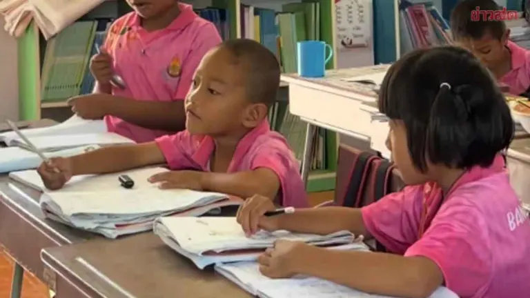 First-grader's Viral Singing Performance Delights Social Media