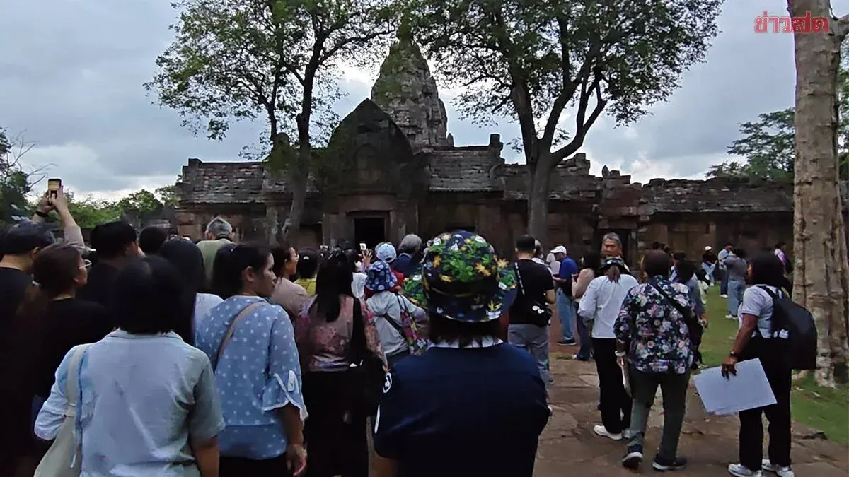 Crowds Miss Sunrise Through Phanom Rung's 15 Doorways