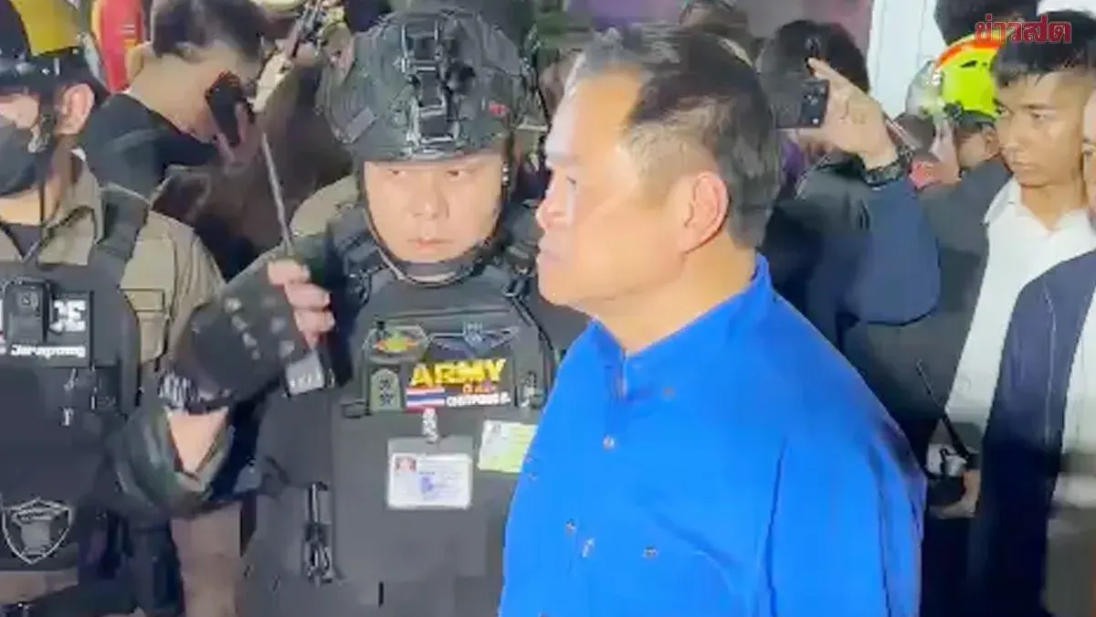 PM Anusit Questions Man in Uniform at Brewery Fire Scene