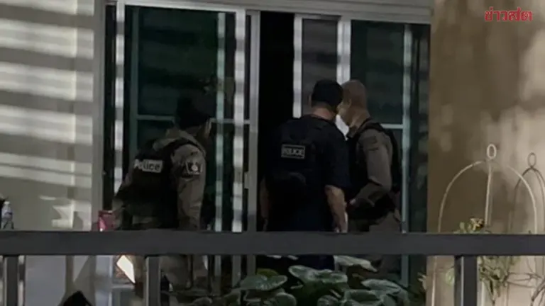 Son Pleads With Barricaded Officer for 30 Minutes With No Response