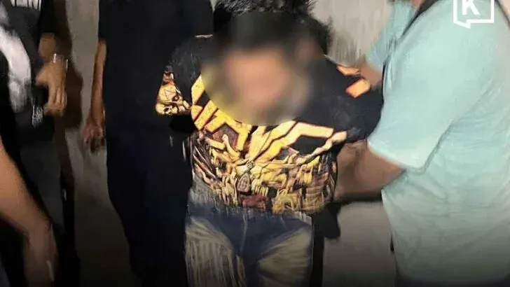 Man Wounds Two, Then Shoots Himself During Arrest