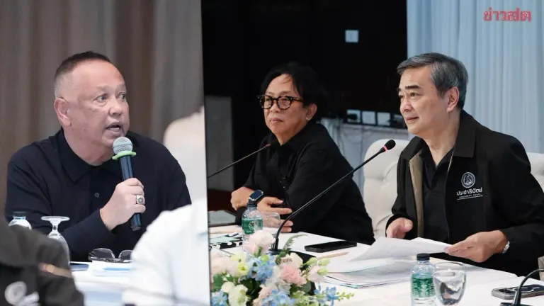 Democrat Party Addresses Flood Crisis In Hat Yai