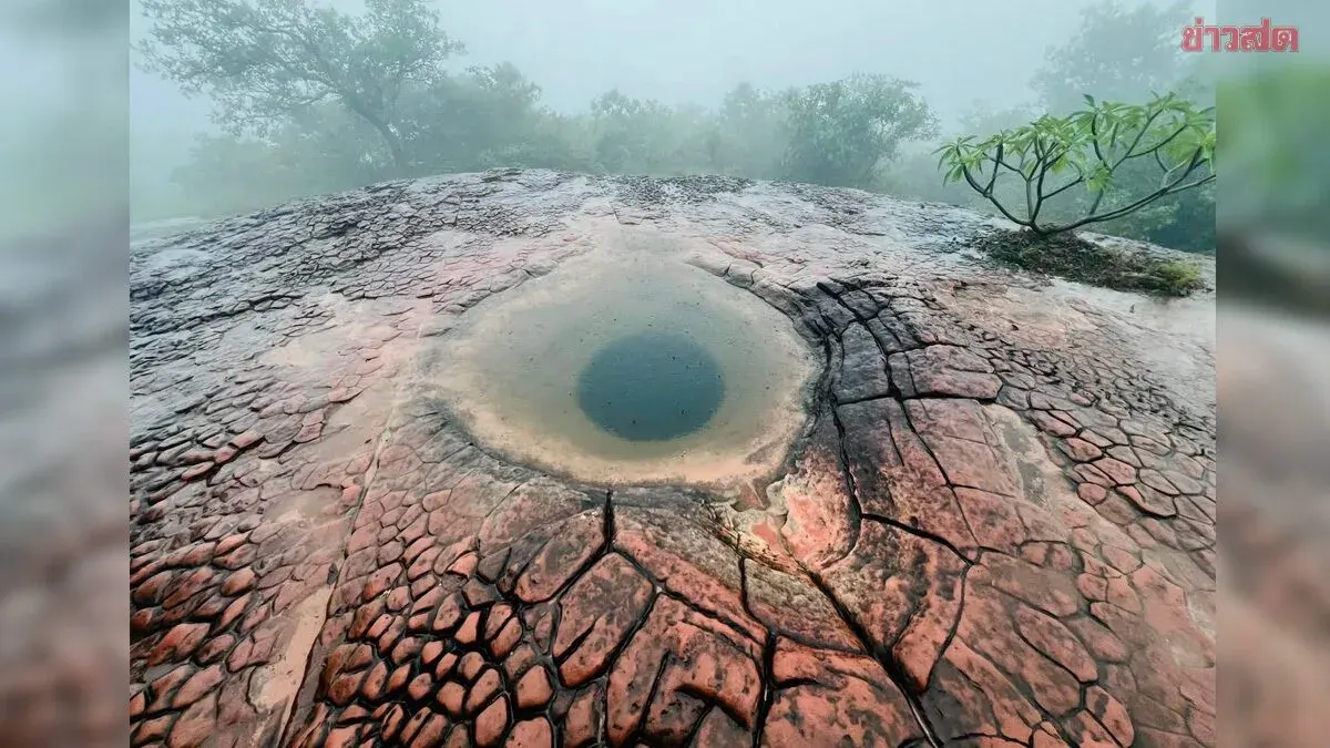 Natural Eye Formation Draws Visitors to Phu Langka National Park