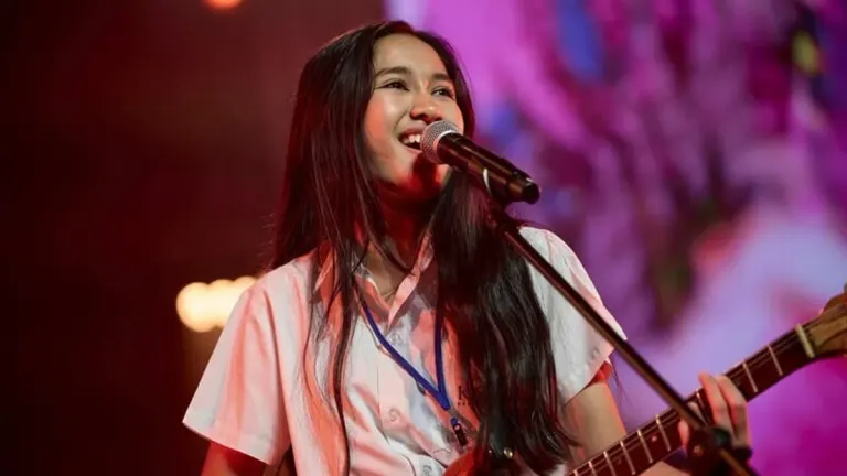 Phuket Singer Nene Royal Performs Before AGT Final