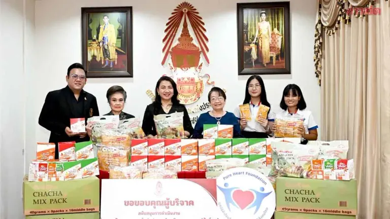 Charity Donates 18,000 Snacks for Mother's Day Campaign