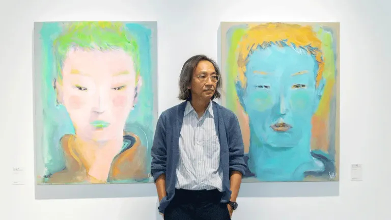 Artist Satit Launches Resume Exhibition on Retirement and Reinvention