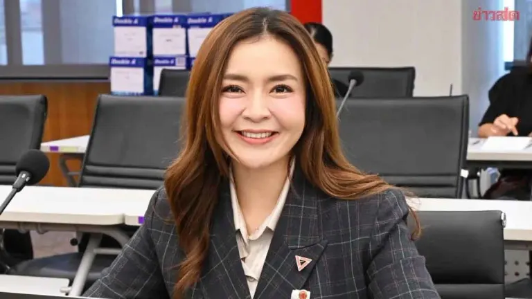 Pheu Thai Party Set to Submit Constitutional Amendment Draft Again, Urges Cabinet to Present Proposal Amid Concerns Over Senate's One-Third Blocking Power