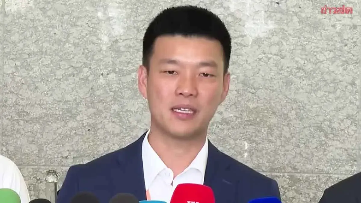 Nattapong Says Blue Government Appears Strong But Is Fragile, Points to Reasons It Won't Survive Full Term