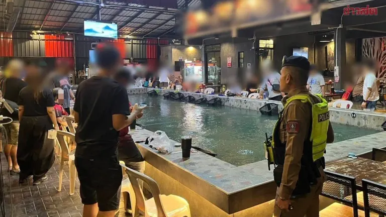 Police Raid Underground Shrimp Fishing Betting Operation in Bangkok, Arrest 16 People Including Illegal Workers