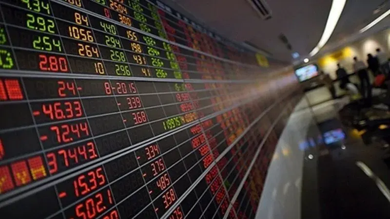 Thailand Story Narrative Eyes SET Recovery After April as Capital Outflows Slow