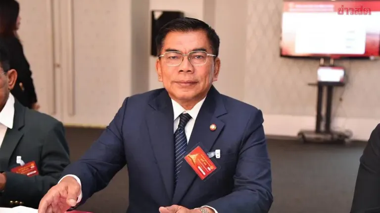 Lawmaker Tailed by Suspicious Vehicle at Bangkok Airport