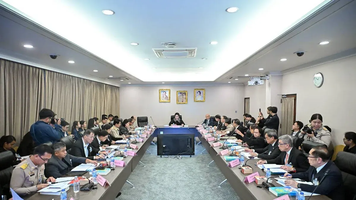 OCPB Returns 7 Million Baht to Consumers, Prepares Flood Aid