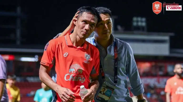 Ratchaburi FC President Bids Farewell to Chakraphan Kaewphrom, Honors Him as One of the Club's Greatest Legends