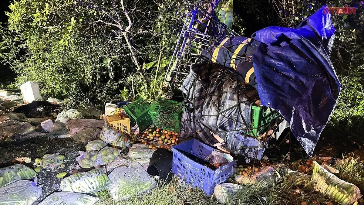 Vegetable Truck Crashes Into Tree, Driver Trapped