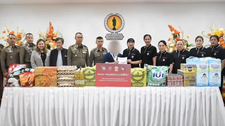 Metropolitan Police Chief Joins Police Wives Club in Inspection and Gift Distribution to Officers' Children at Station 6
