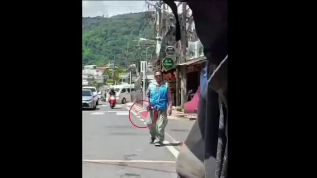 Patong Motorcycle Taxi Driver Fined For Knife Threat