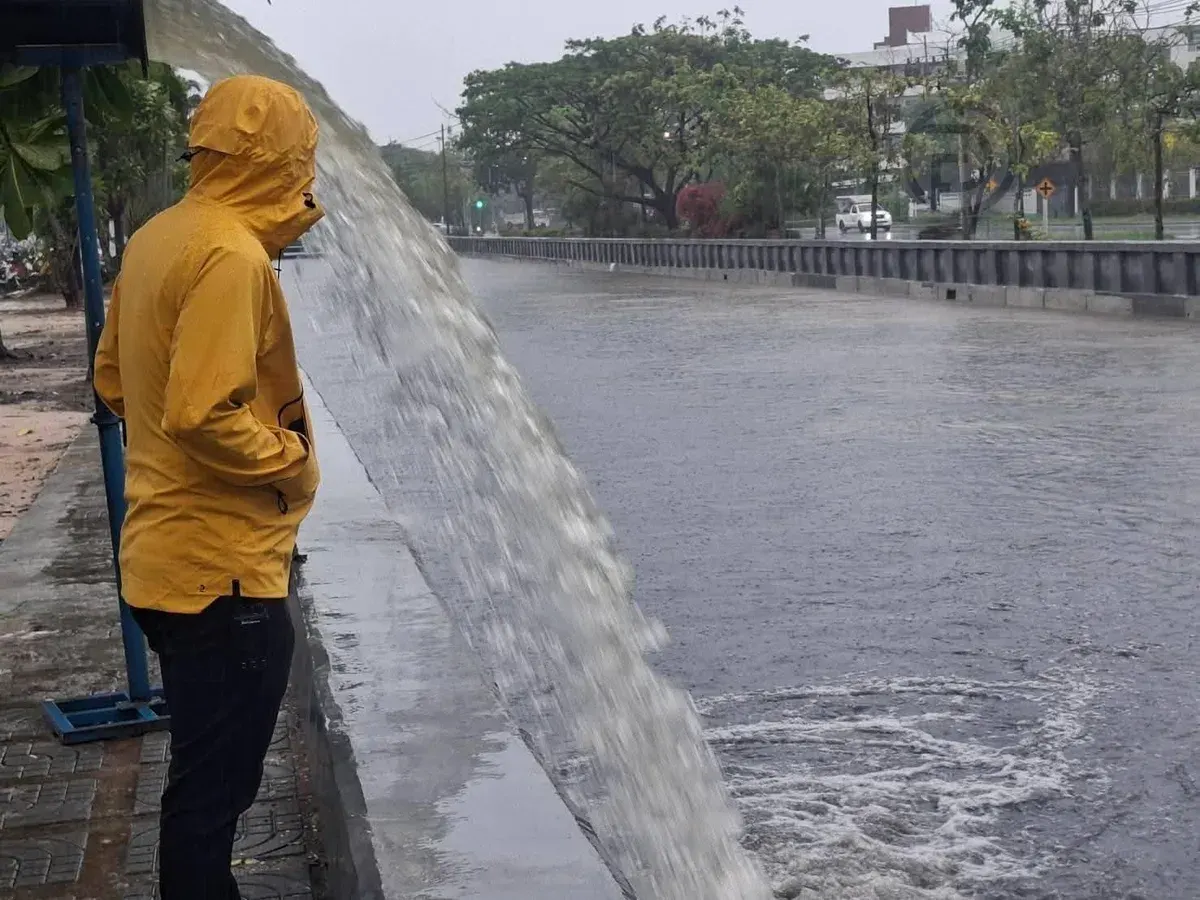 Phuket on High Alert: Heavy Rain, Flash Floods, and Rough Seas