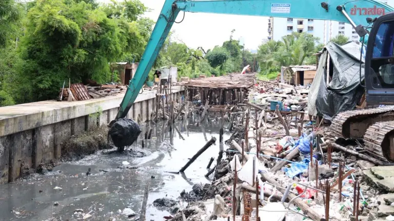 Bangkok Says Canal Trash Not Main Cause of Flood