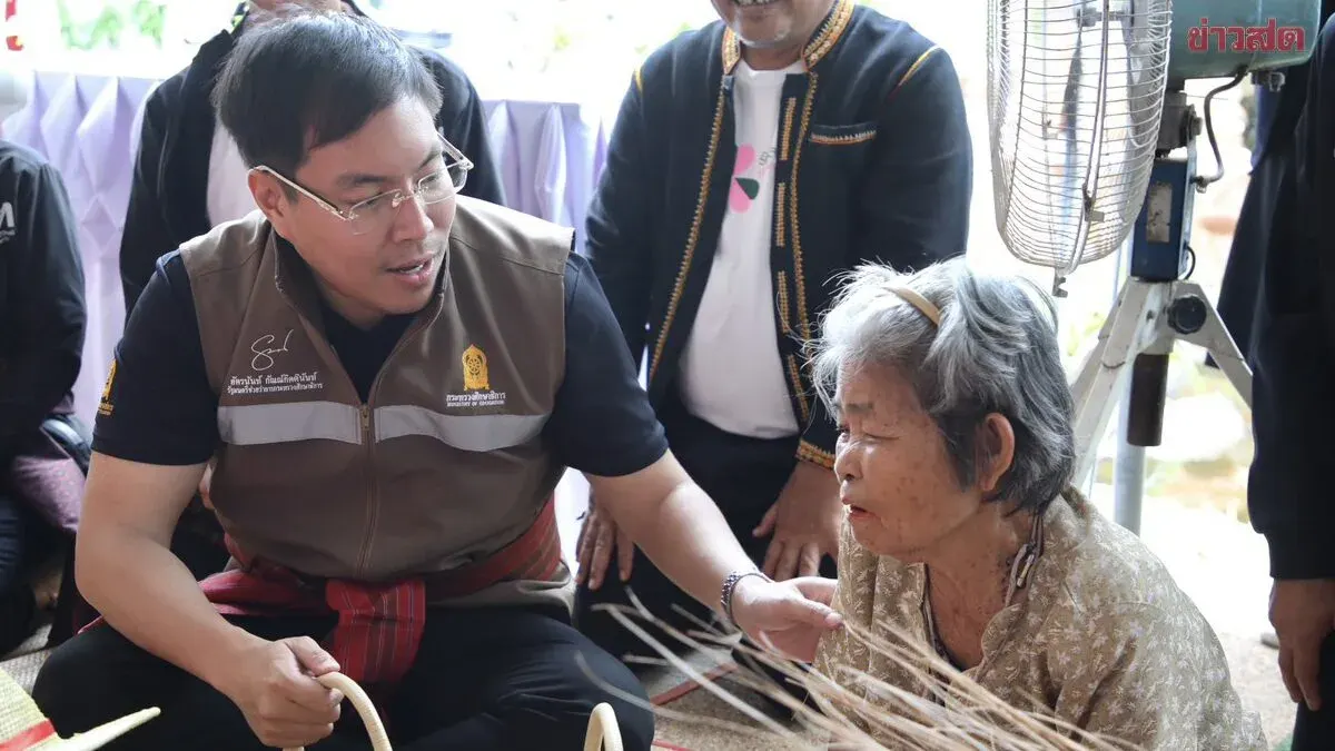 Deputy Education Minister Akkanat Visits Storm-Affected Schools in Sisaket, Emphasizes No Welcome Ceremonies Needed, Launches Peer Mentorship Model