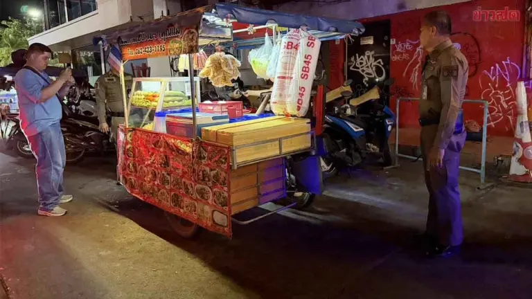 Pattaya Vendor Stabs Customer in Street Fight