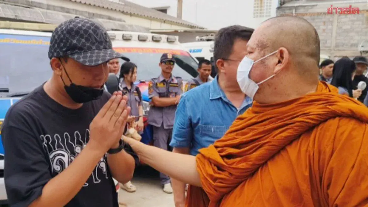 11-Year-Old Evaluated After Truck Hits Buddhist Monks